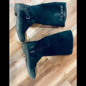 Clearing out my closet! Ugg tall women’s boots 8